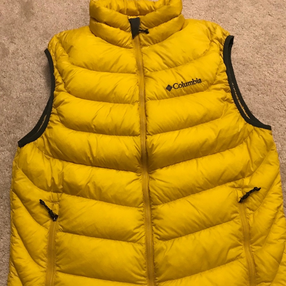 Mens Columbia down vest 800fill (M)